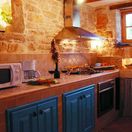 Marvelous Istrian Morus Villa Vidulini